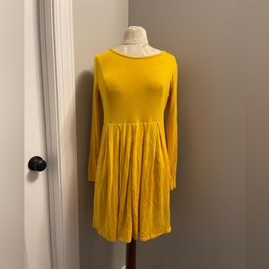 eloges Tunic top size Medium. Smoke free.